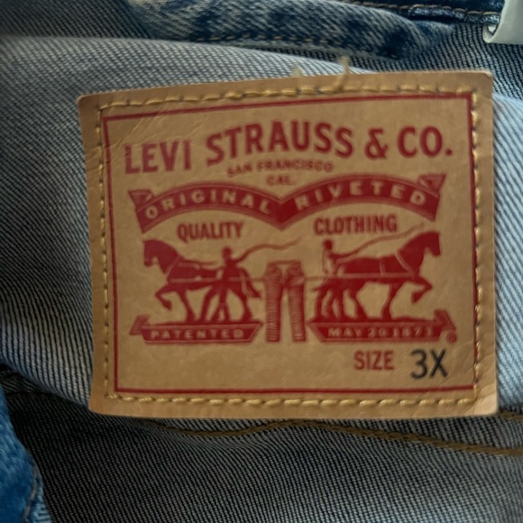 Levi Jean Jacket - Picture 9 of 11